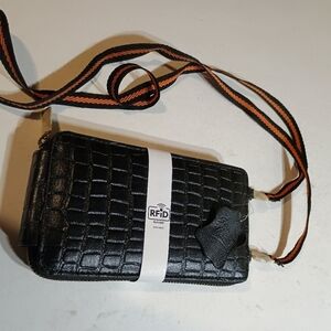 Genuine Leather Black Crocodile Pattern Crossbody Wallet, RFiD Blocking, Zipper